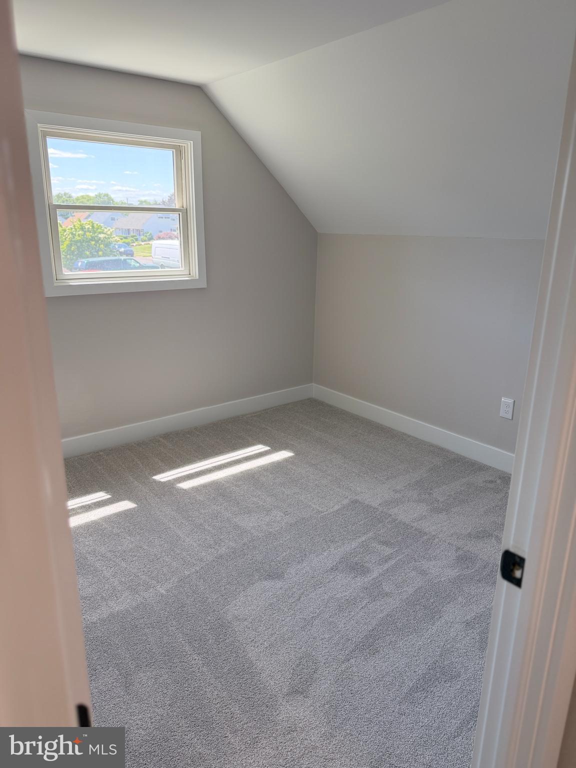 44 Tinsel Road Levittown, PA 19056 - Photo 20 of 31