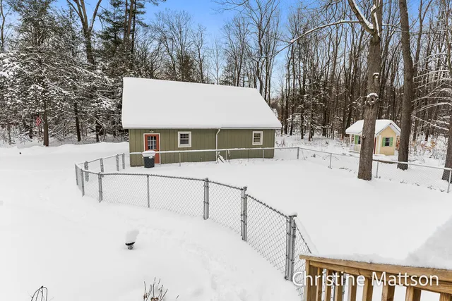 $450,000 | 4074 West Roosevelt Road, Montague, MI 49437