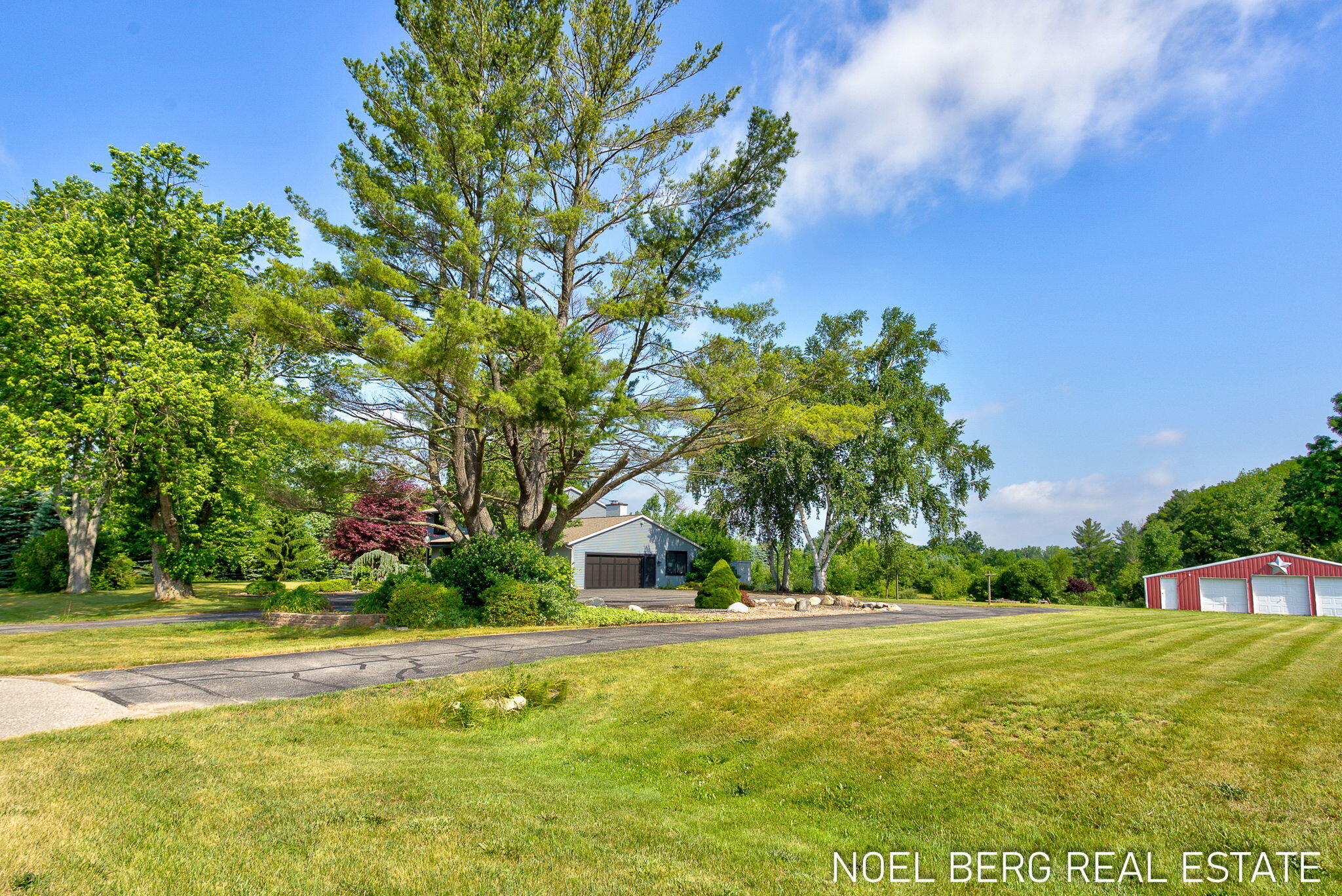 11575 Leonard Road Nunica, MI 49448 - Photo 7 of 63 3-web-or-mls-11575-leonard-rd