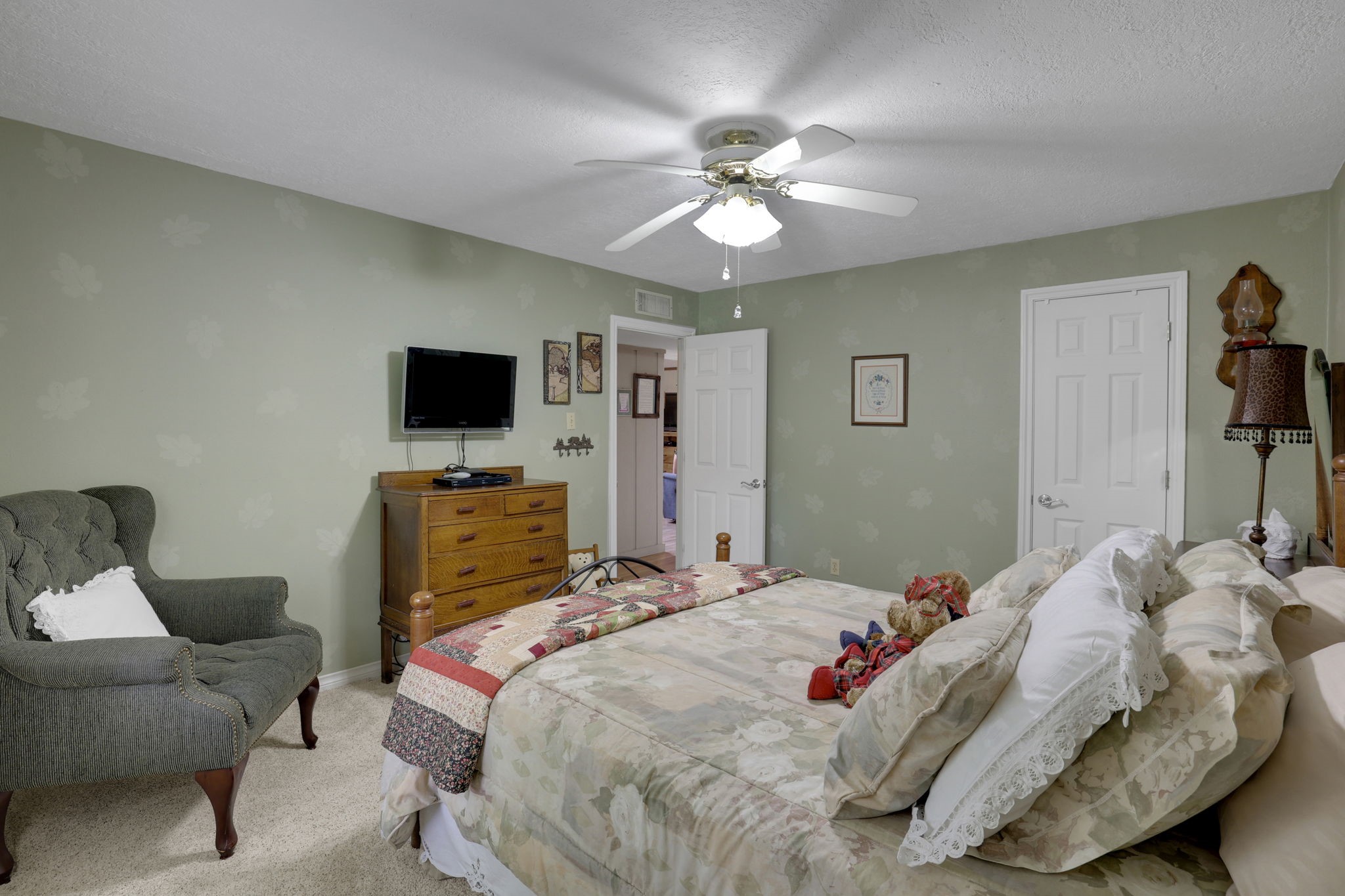 780 Hickory Ridge Drive Coldspring, TX 77331 - Photo 26 of 40 Guest bedoom