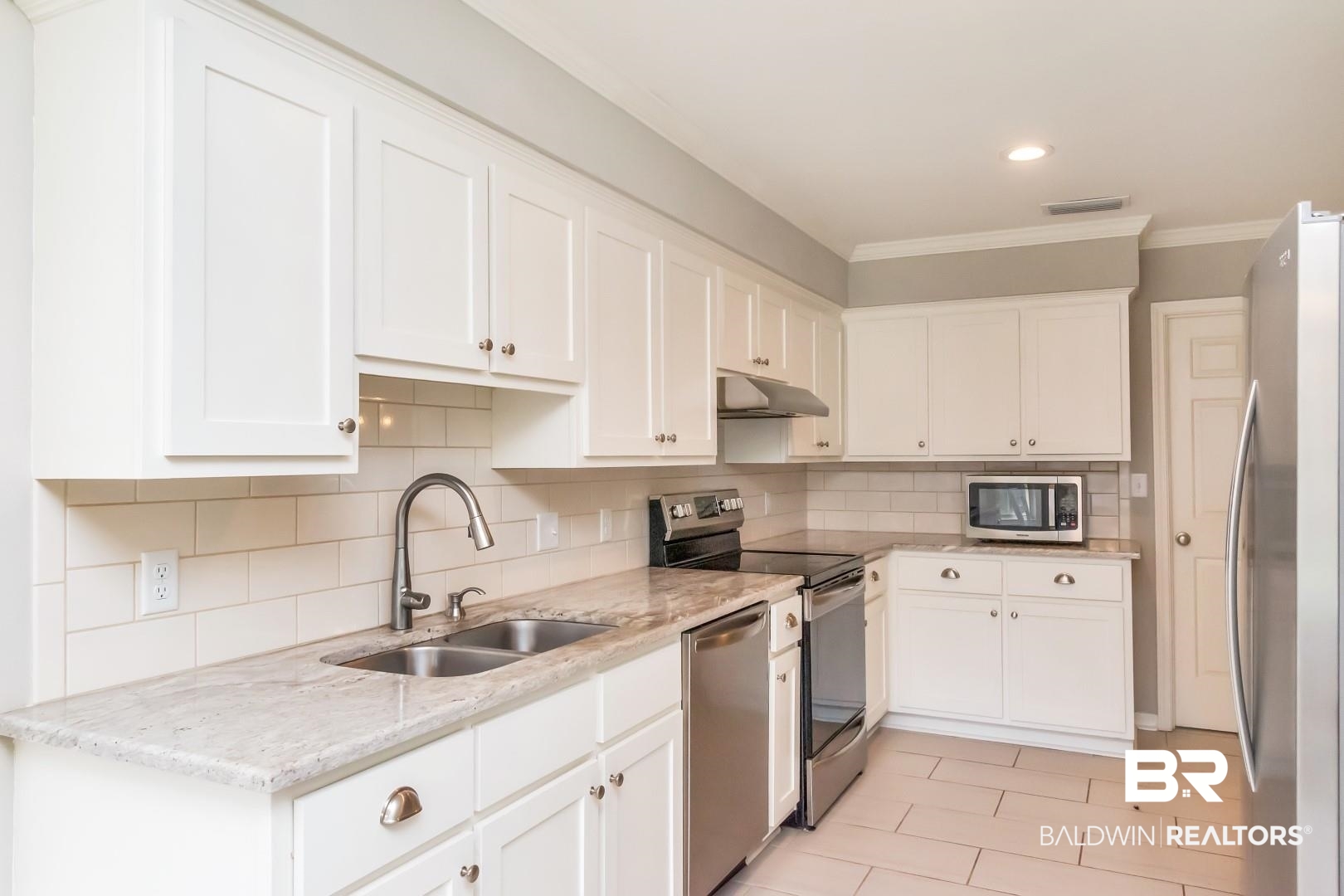 2565 Windmill Court Mobile, AL 36693 - Photo 12 of 30