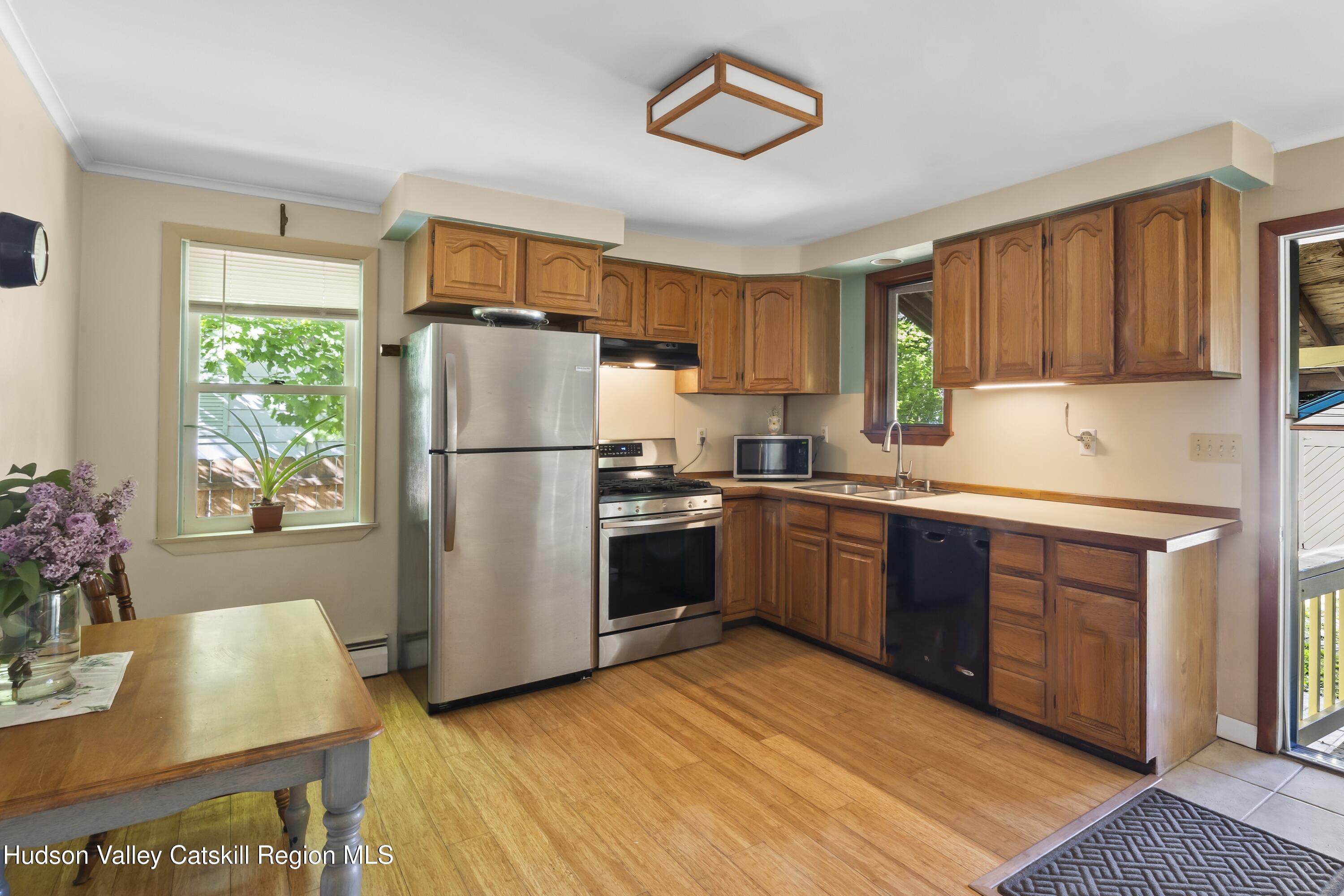 18 Taft Road Copake, NY 12516 - Photo 5 of 22 kitchen 7Y3A9002