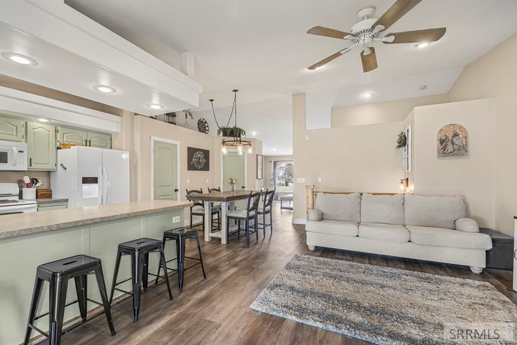 3770 Wasatch Circle Ammon, ID 83406 - Photo 11 of 63