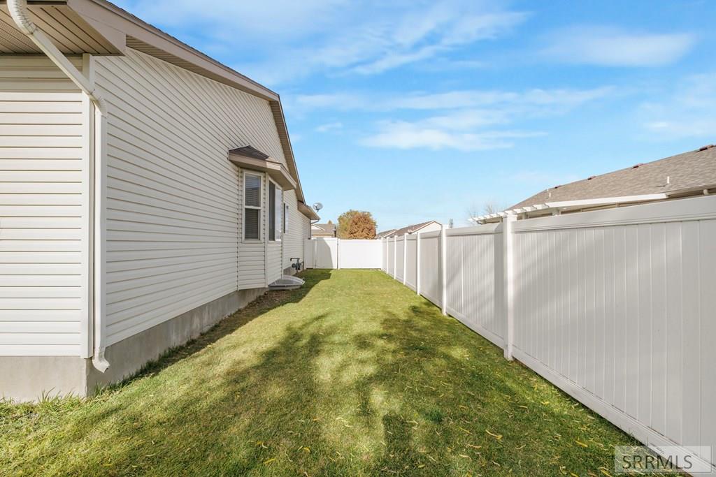 3770 Wasatch Circle Ammon, ID 83406 - Photo 38 of 63