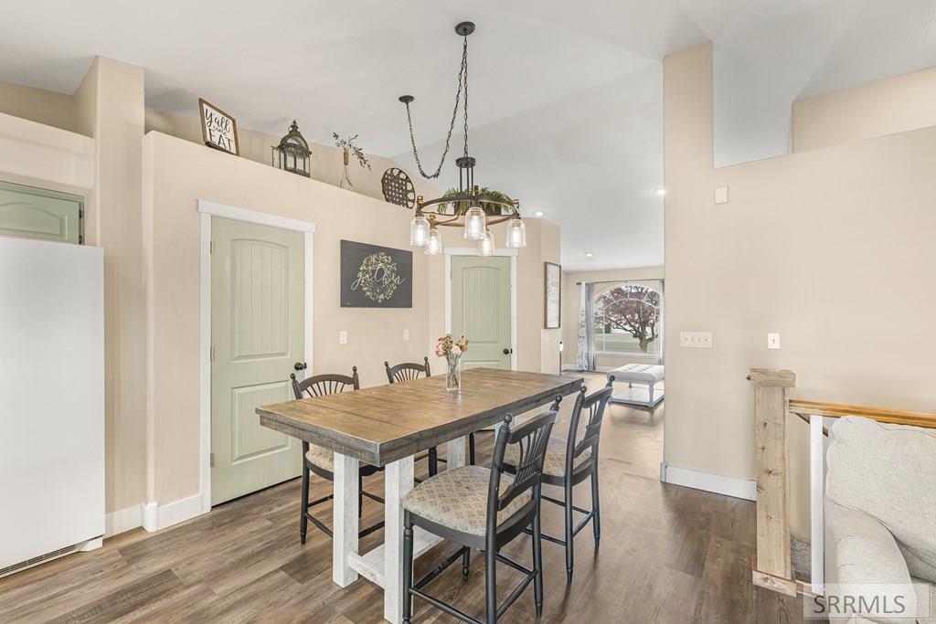 3770 Wasatch Circle Ammon, ID 83406 - Photo 9 of 63