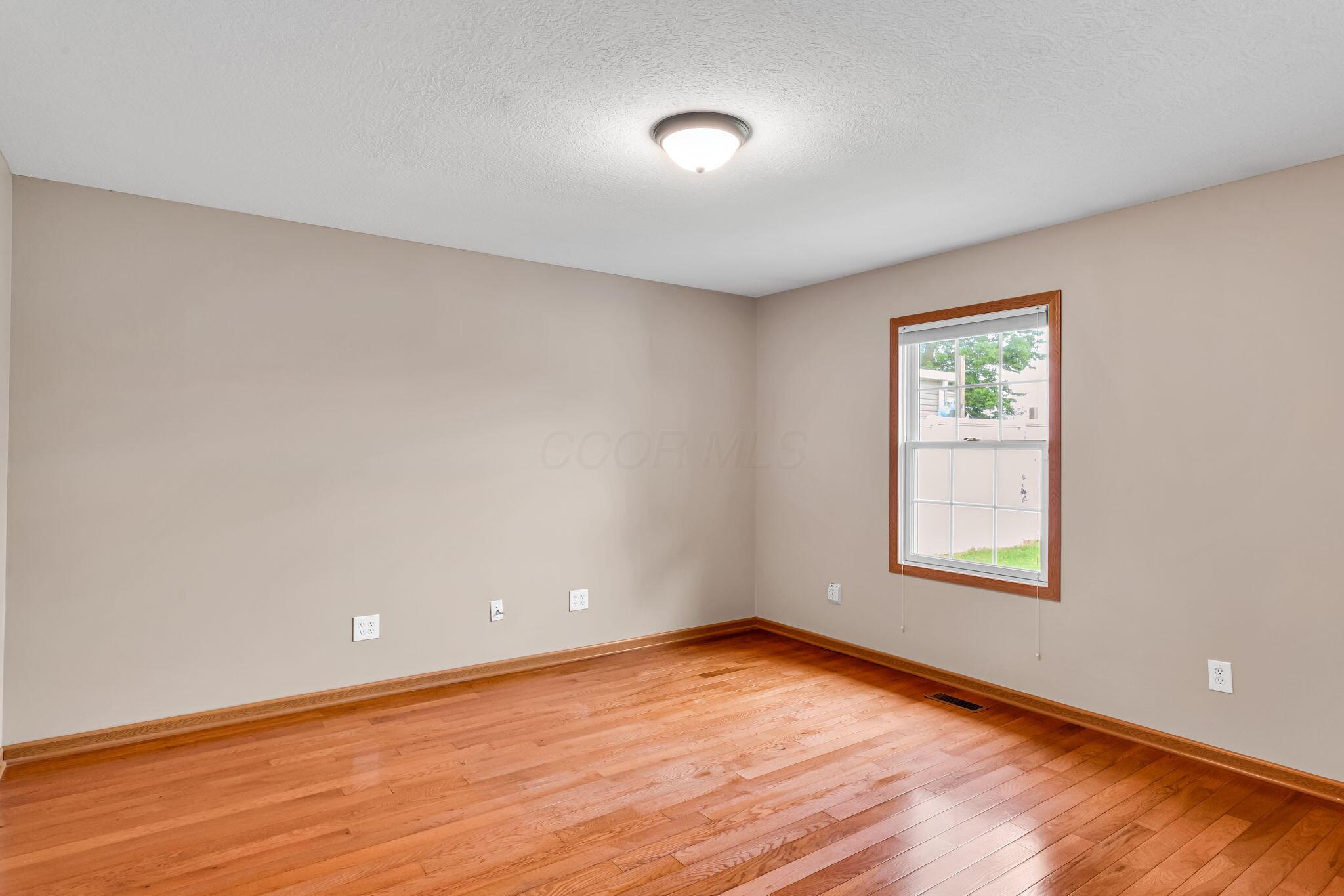 159 Hathaway Road West Jefferson, OH 43162 - Photo 28 of 51 27-web-or-mls-159HathawayRoad_Hommati102