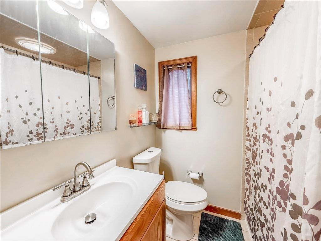 3921 Edge Road Pittsburgh, PA 15227 - Photo 27 of 36