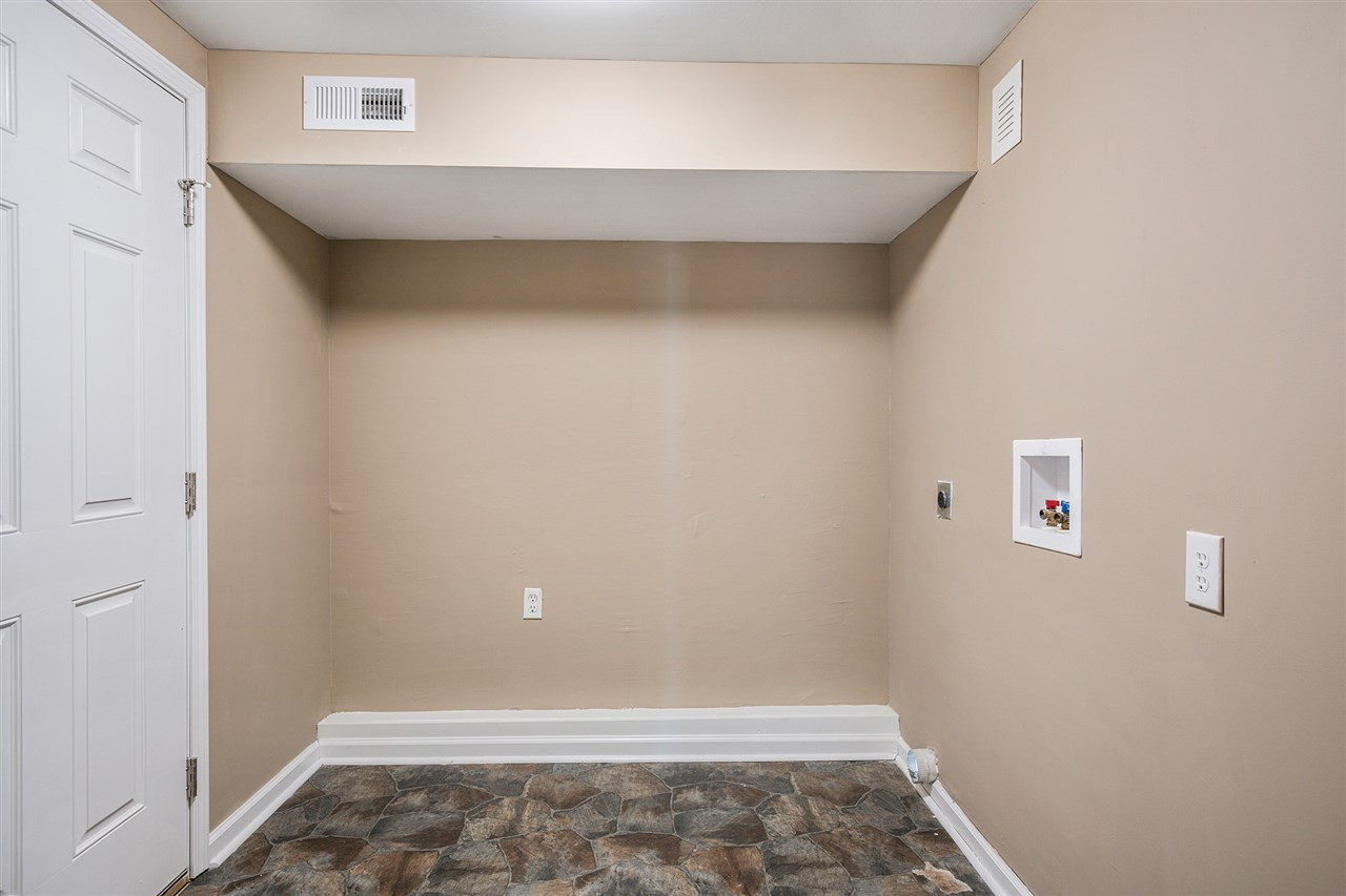 505 Surles Road Benson, NC 27504 - Photo 16 of 27 Laundry Room