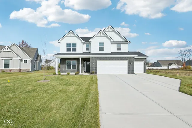 $519,900 | 4724 White Willow Way, New Palestine, IN 46163