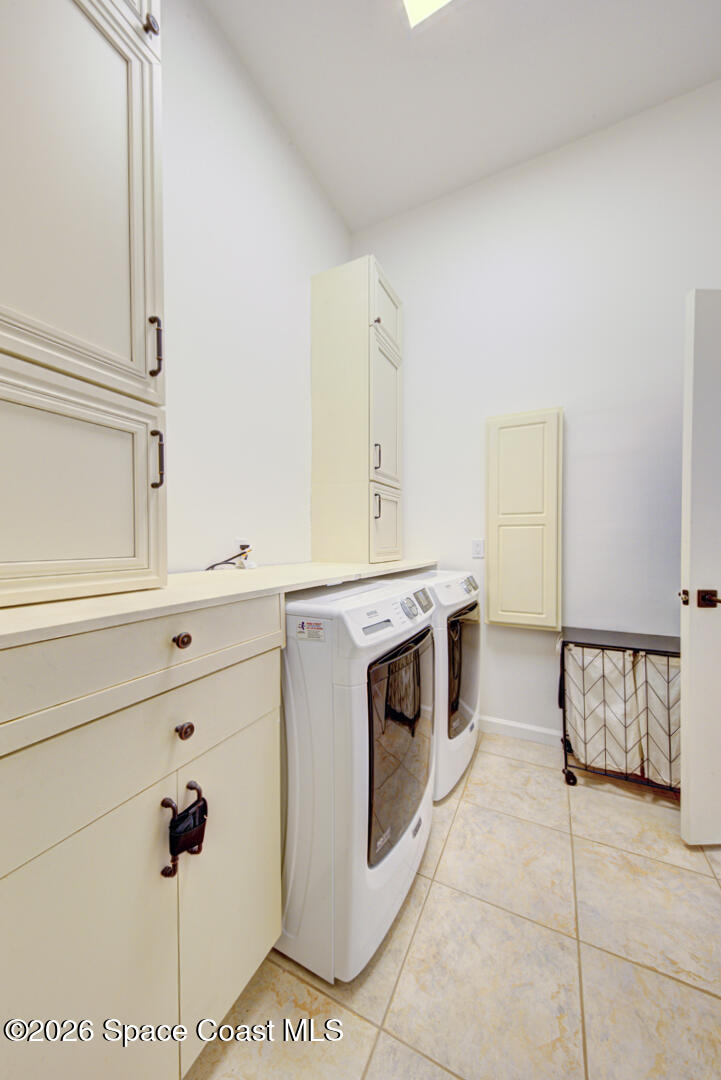 4070 Stoney Point Road Melbourne, FL 32940 - Photo 51 of 78 laundry room