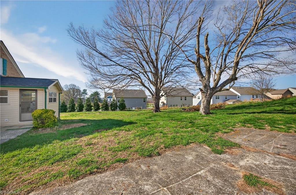 4520 Ebert Road Winston-Salem, NC 27127 - Photo 6 of 37 Gallery Image 6