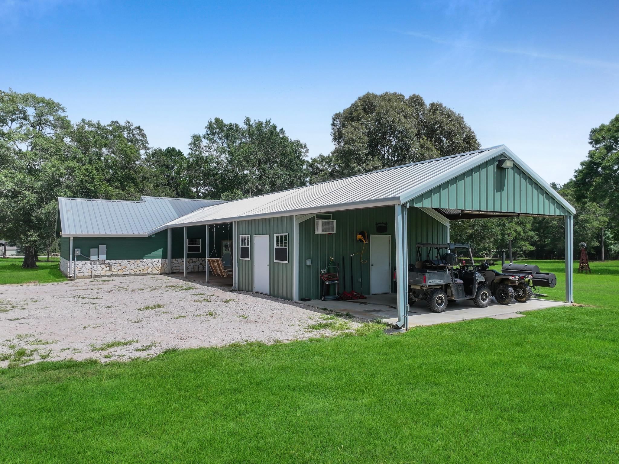 19200 Fm 92 Road Spurger, TX 77660 - Photo 10 of 49