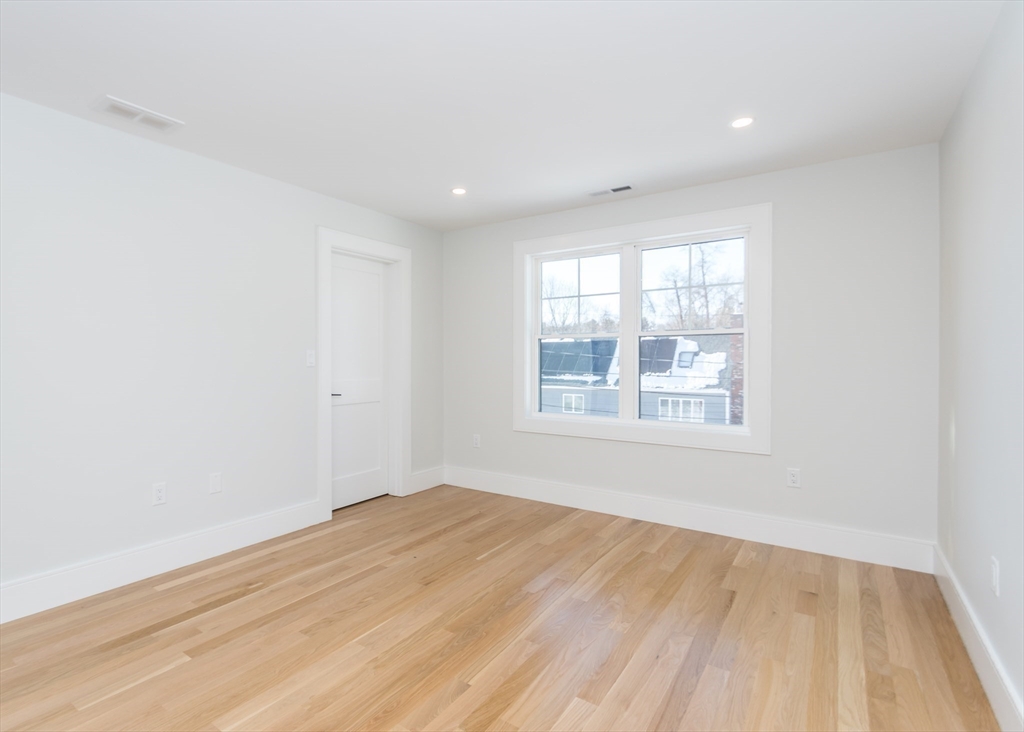 15 Cedarcroft Lane Waltham, MA 02451 - Photo 26 of 42