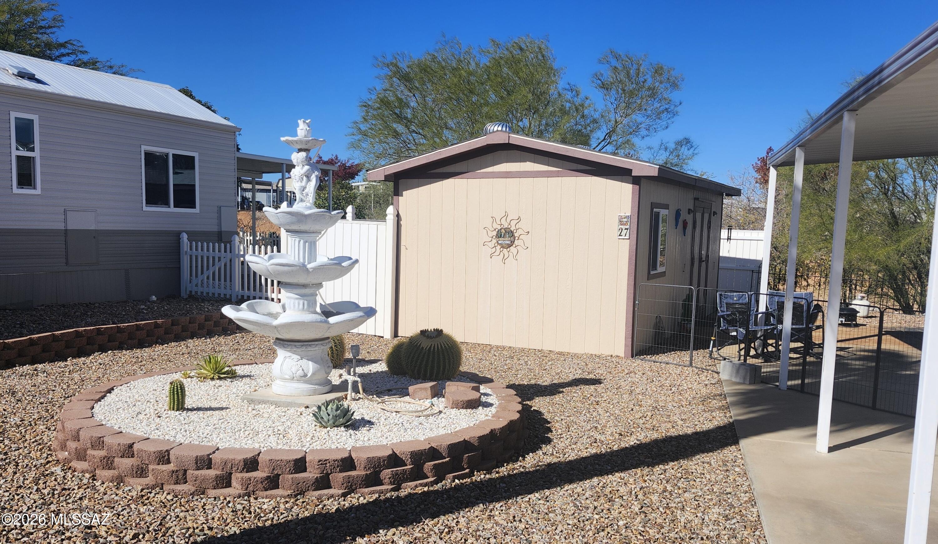 27 Gray Hawk Loop, Unit 27 Benson, AZ 85602 - Photo 3 of 12