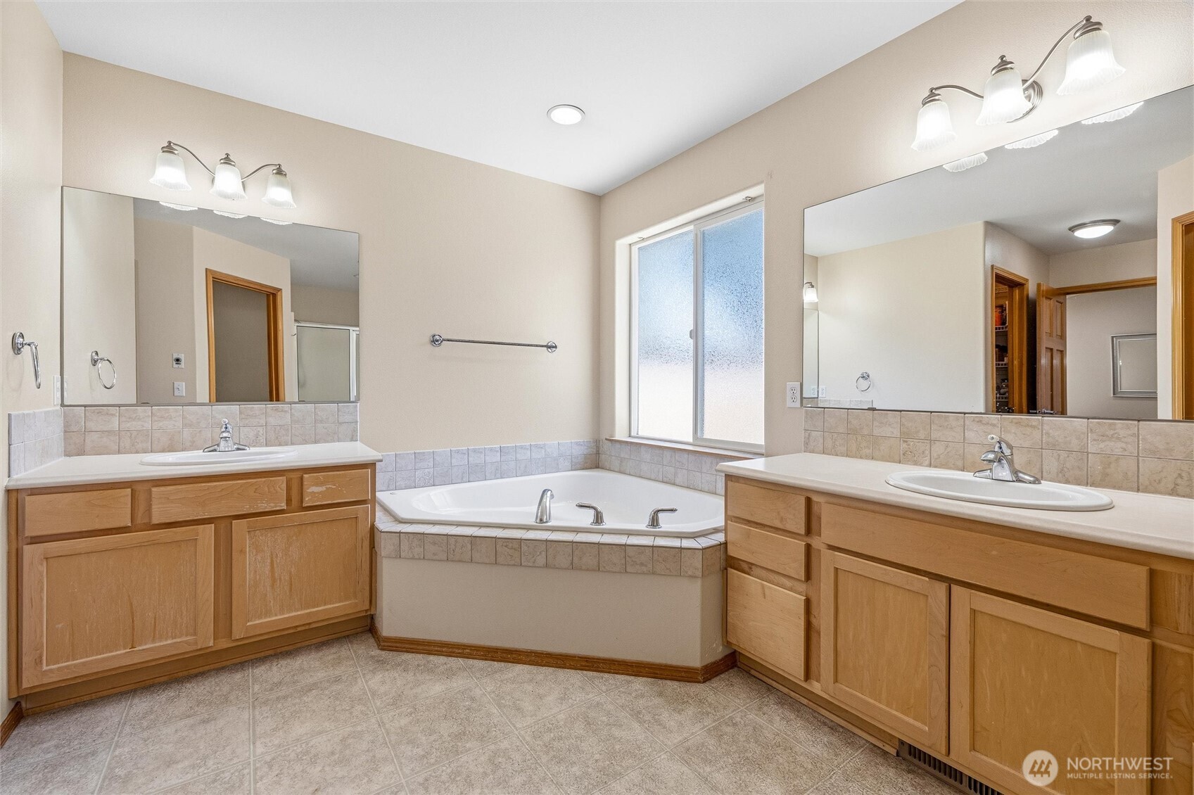 3924 Ruston Way Bellingham, WA 98226 - Photo 20 of 39