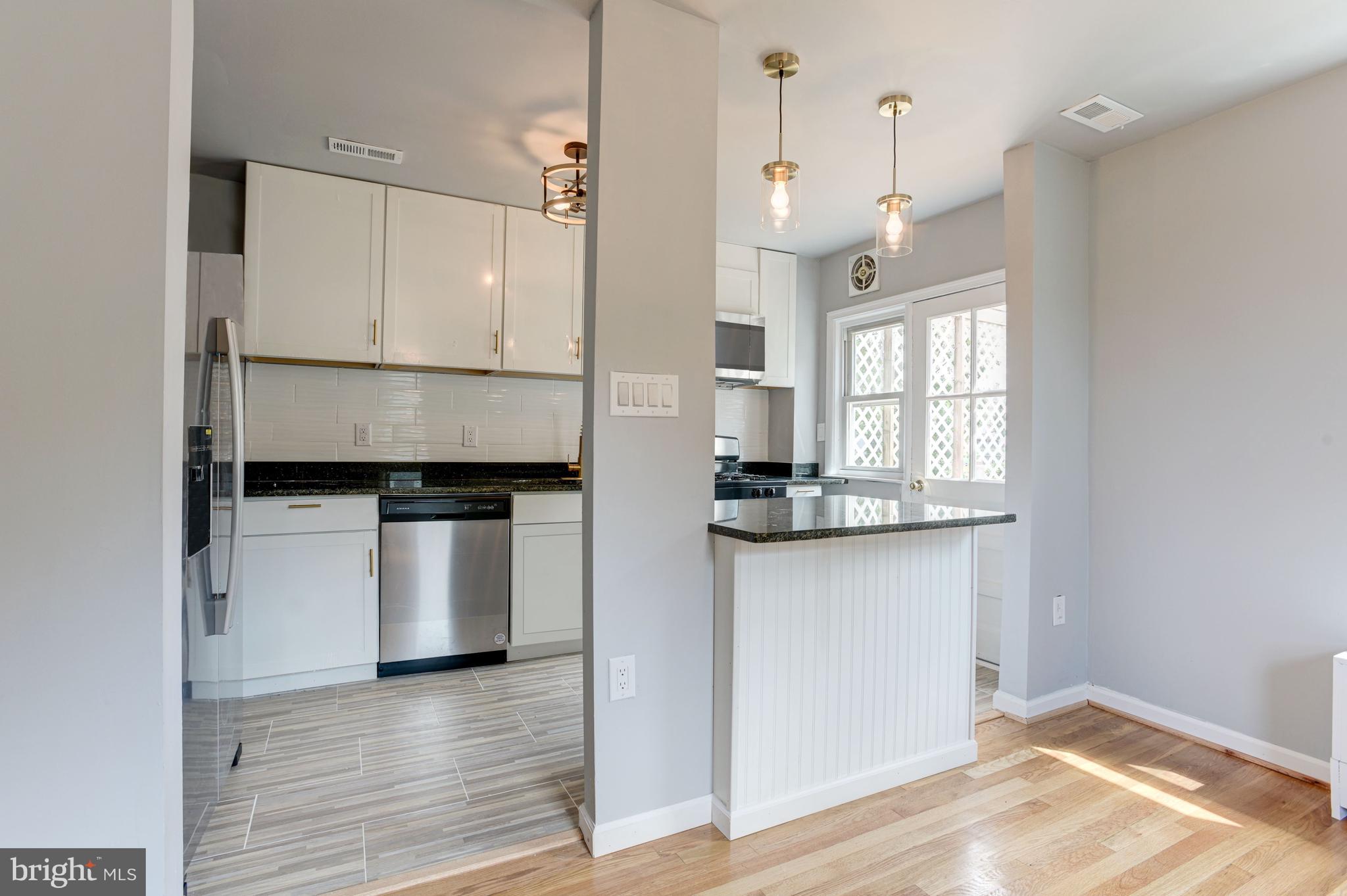 5617 McClean Boulevard Baltimore, MD 21214 - Photo 16 of 43 Kitchen