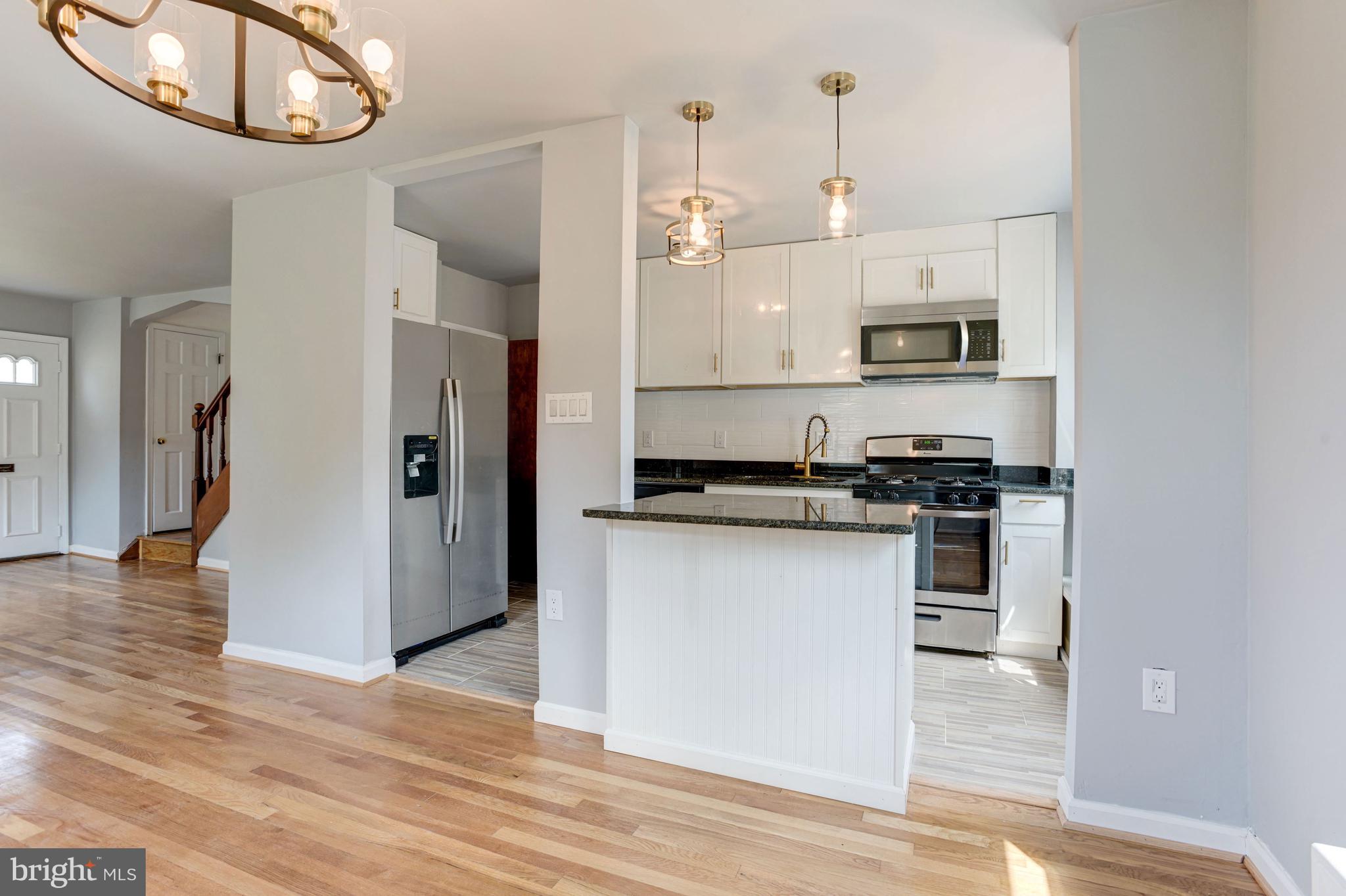 5617 McClean Boulevard Baltimore, MD 21214 - Photo 17 of 43 Kitchen