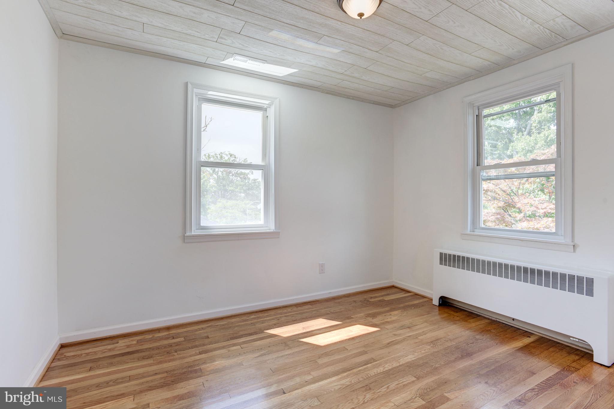 5617 McClean Boulevard Baltimore, MD 21214 - Photo 23 of 43 Bedroom