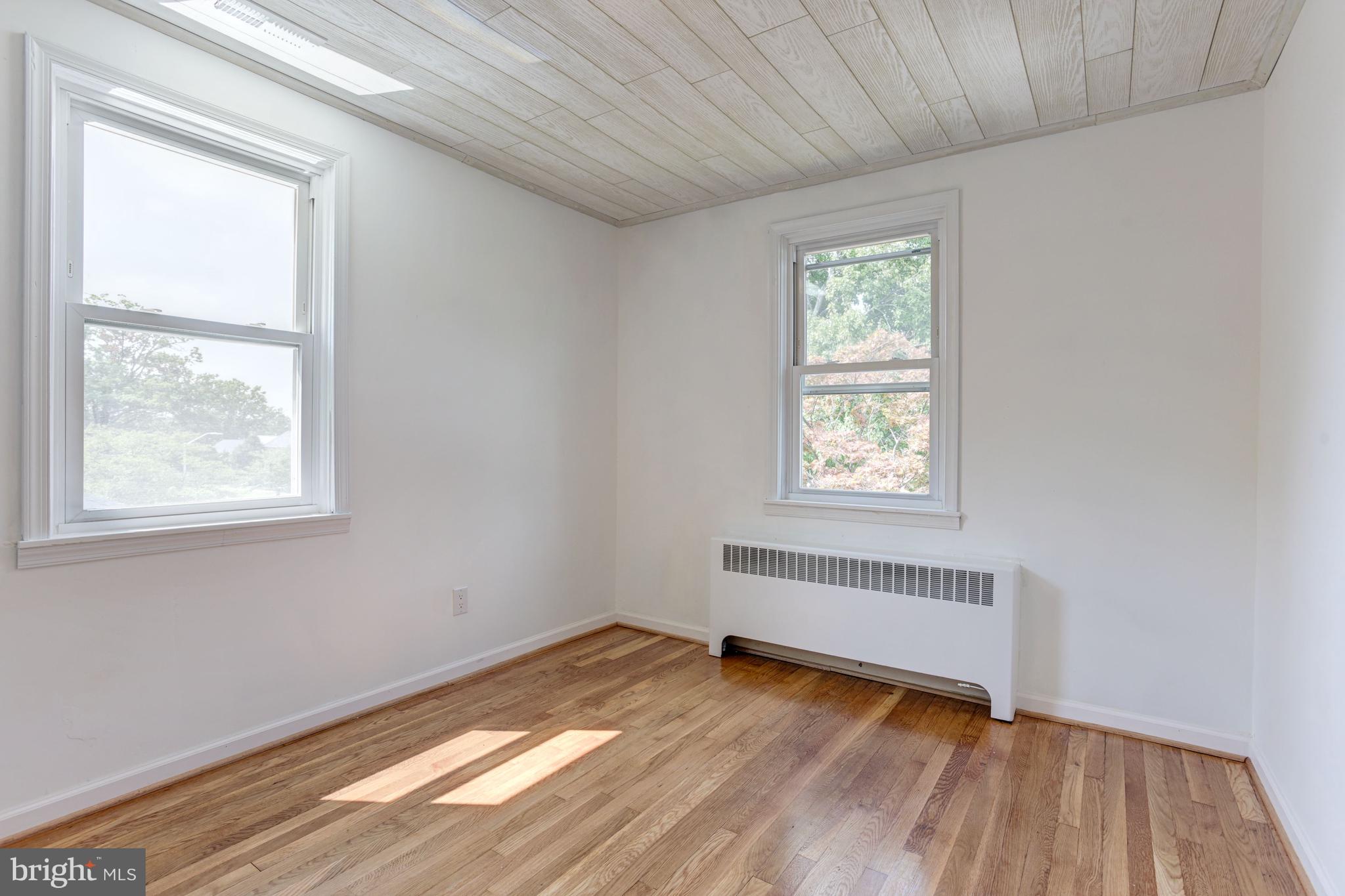 5617 McClean Boulevard Baltimore, MD 21214 - Photo 24 of 43 Bedroom