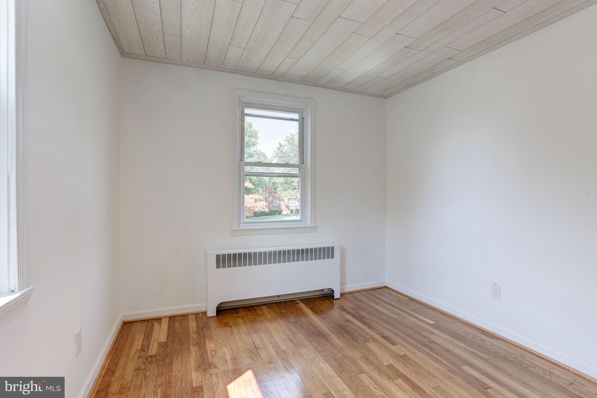 5617 McClean Boulevard Baltimore, MD 21214 - Photo 25 of 43 Bedroom