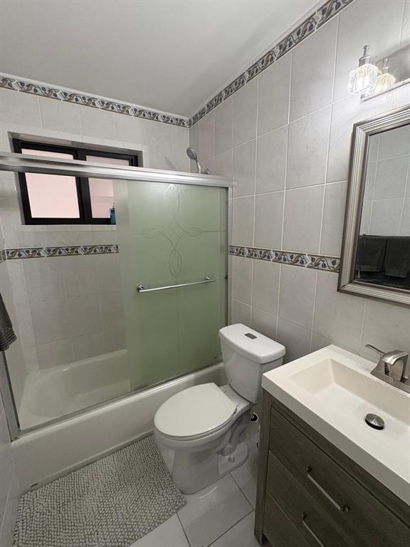 11831 Southwest 207th Street Miami, FL 33177 - Photo 8 of 24