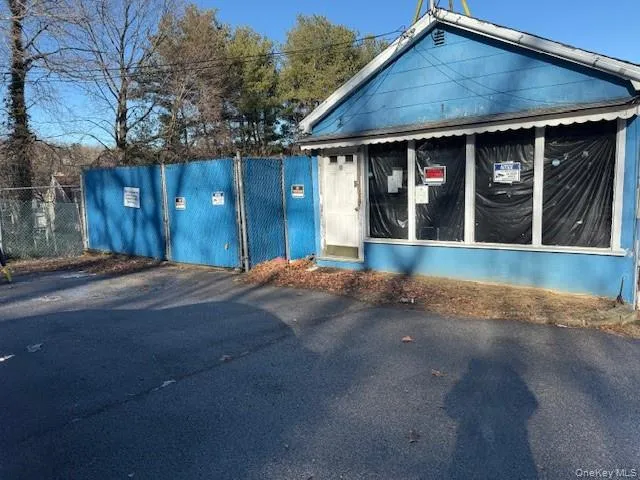 $320,000 | 214 Dobbs Ferry Road, White Plains, NY 10607