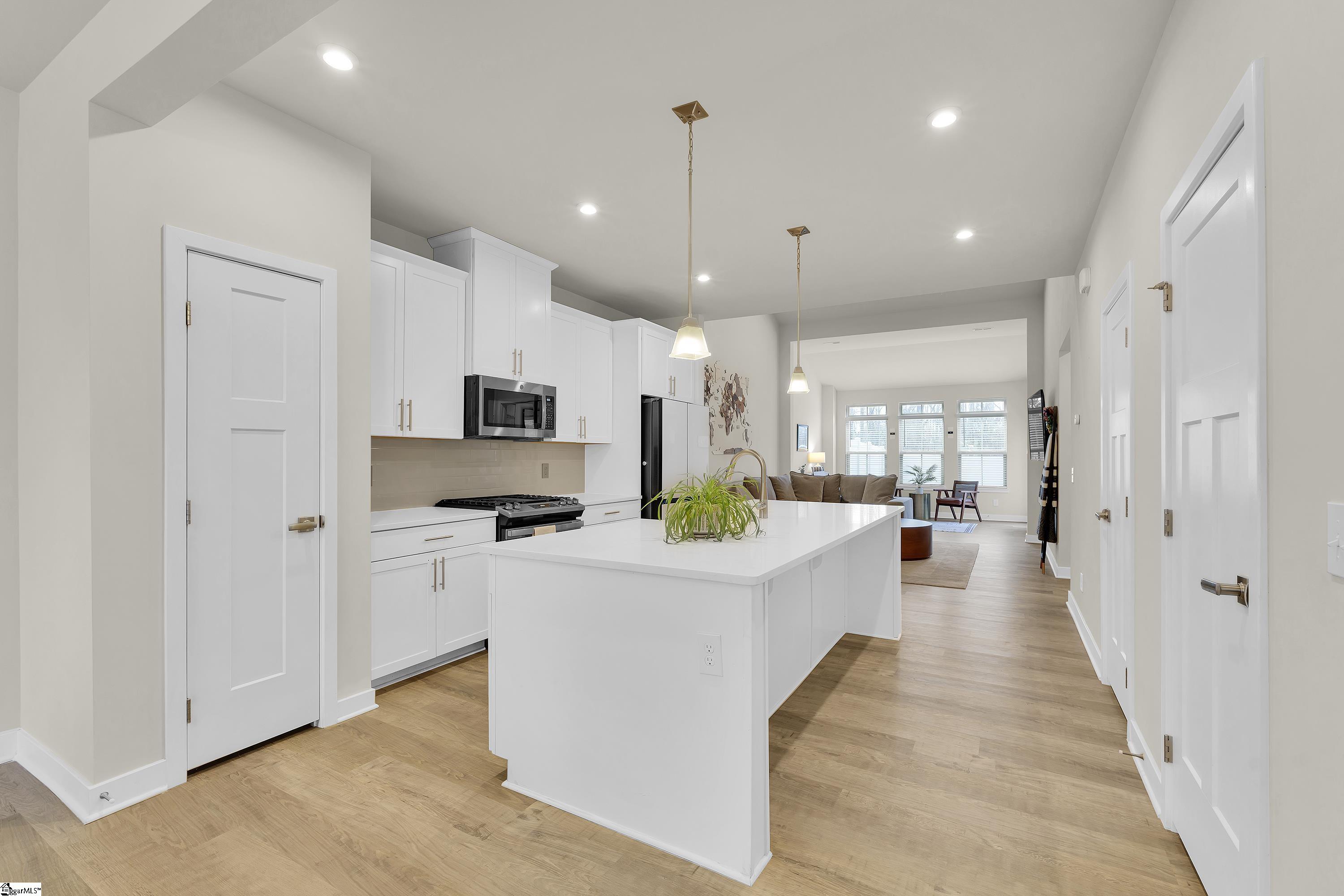 31 Moss Holw Way Simpsonville, SC 29680 - Photo 2 of 27