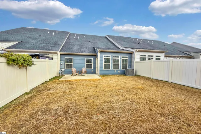 $335,000 | 31 Moss Holw Way, Simpsonville, SC 29680