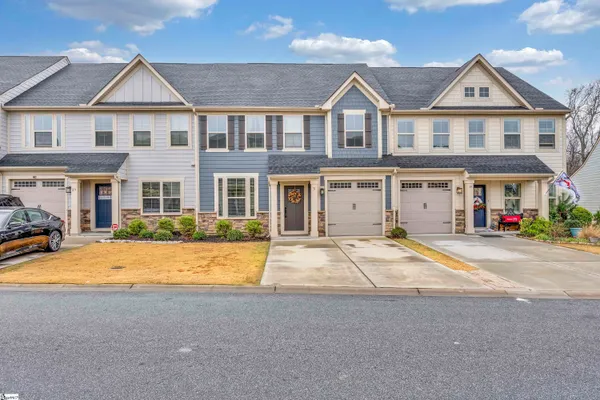 $310,000 | 31 Moss Holw Way, Simpsonville, SC 29680