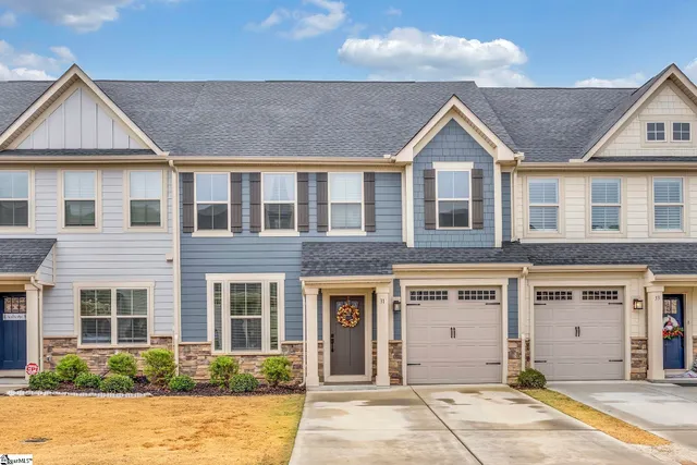 $335,000 | 31 Moss Holw Way, Simpsonville, SC 29680