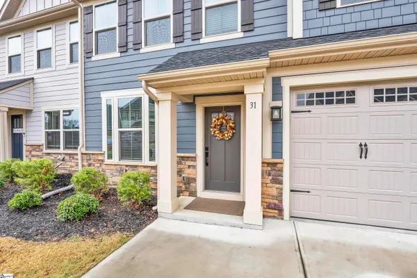 $310,000 | 31 Moss Holw Way, Simpsonville, SC 29680