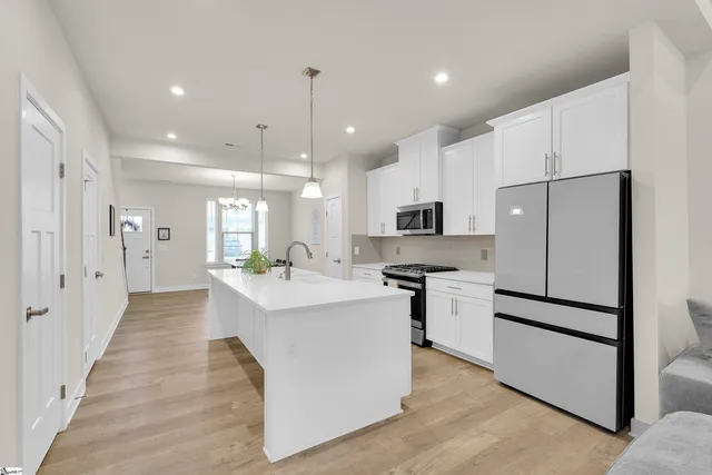 $335,000 | 31 Moss Holw Way, Simpsonville, SC 29680