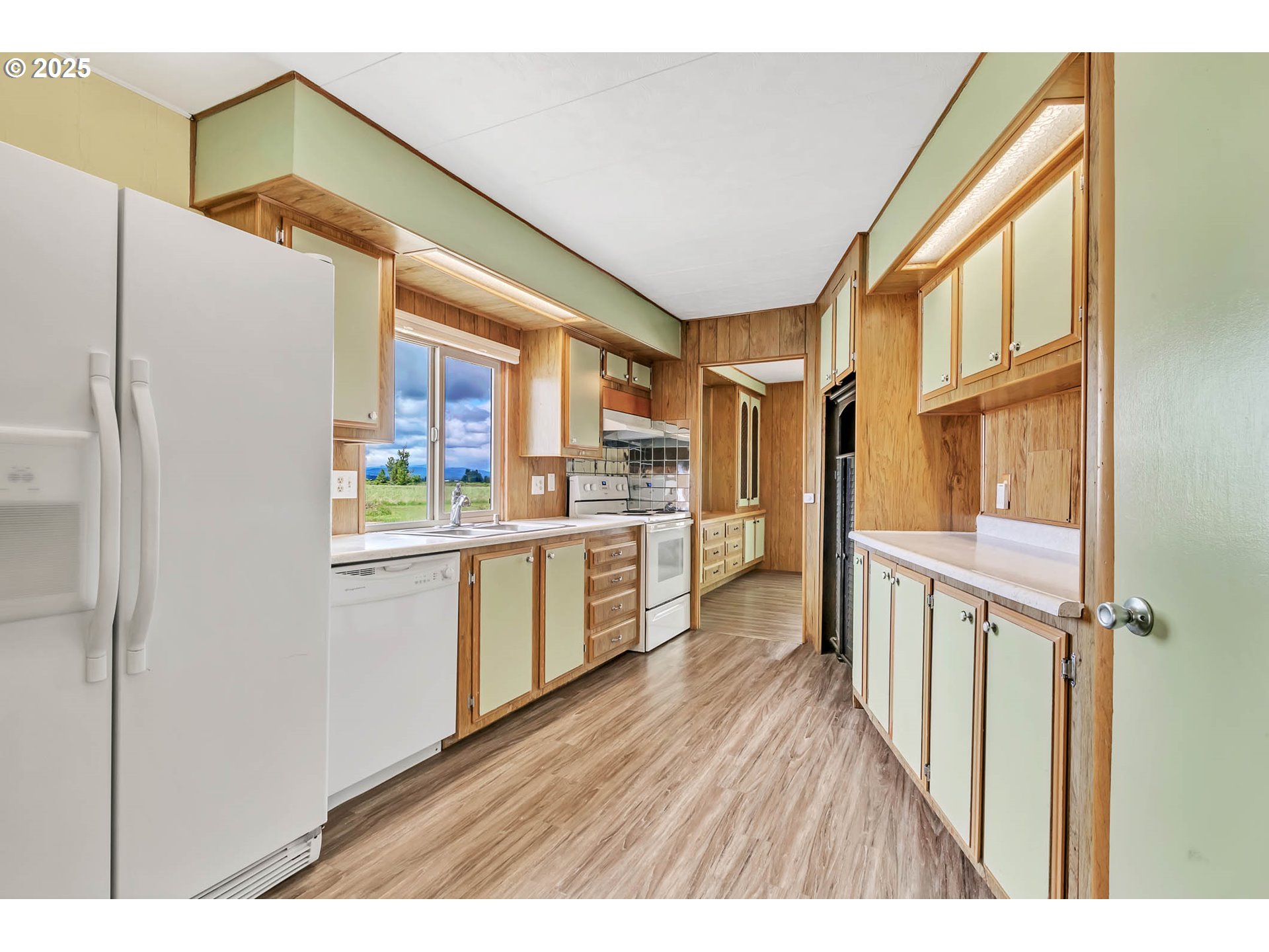 91818 Prairie Road Junction City, OR 97448 - Photo 16 of 44 Gallery Image 16