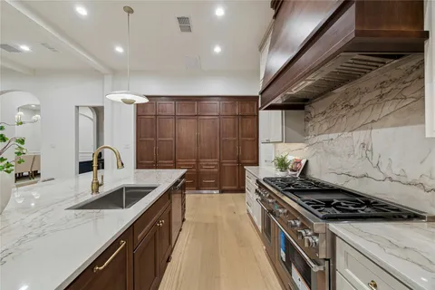 $1,499,900 | 1614 Cheshire Lane, Houston, TX 77018