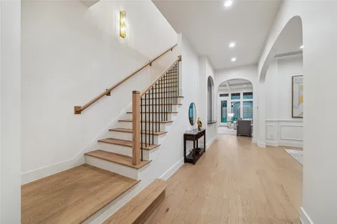 $1,499,900 | 1614 Cheshire Lane, Houston, TX 77018