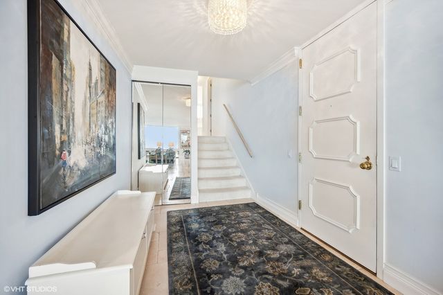 $599,000 | 1500 Sheridan Road, Unit 1F, Wilmette, IL 60091