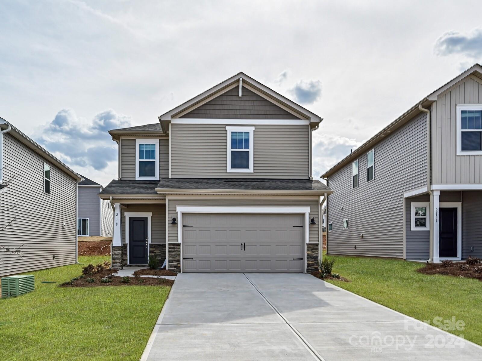 3021 Summit Oaks Road Charlotte, NC 28269 - Photo 1 of 21 Gallery Image 1