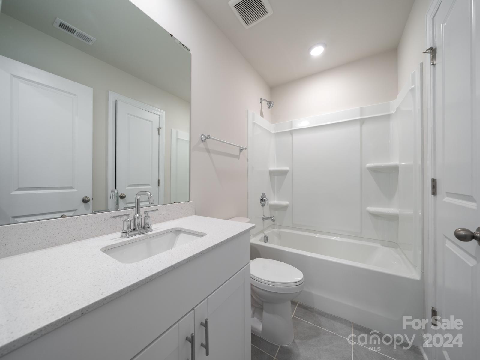 3021 Summit Oaks Road Charlotte, NC 28269 - Photo 13 of 21 Gallery Image 13