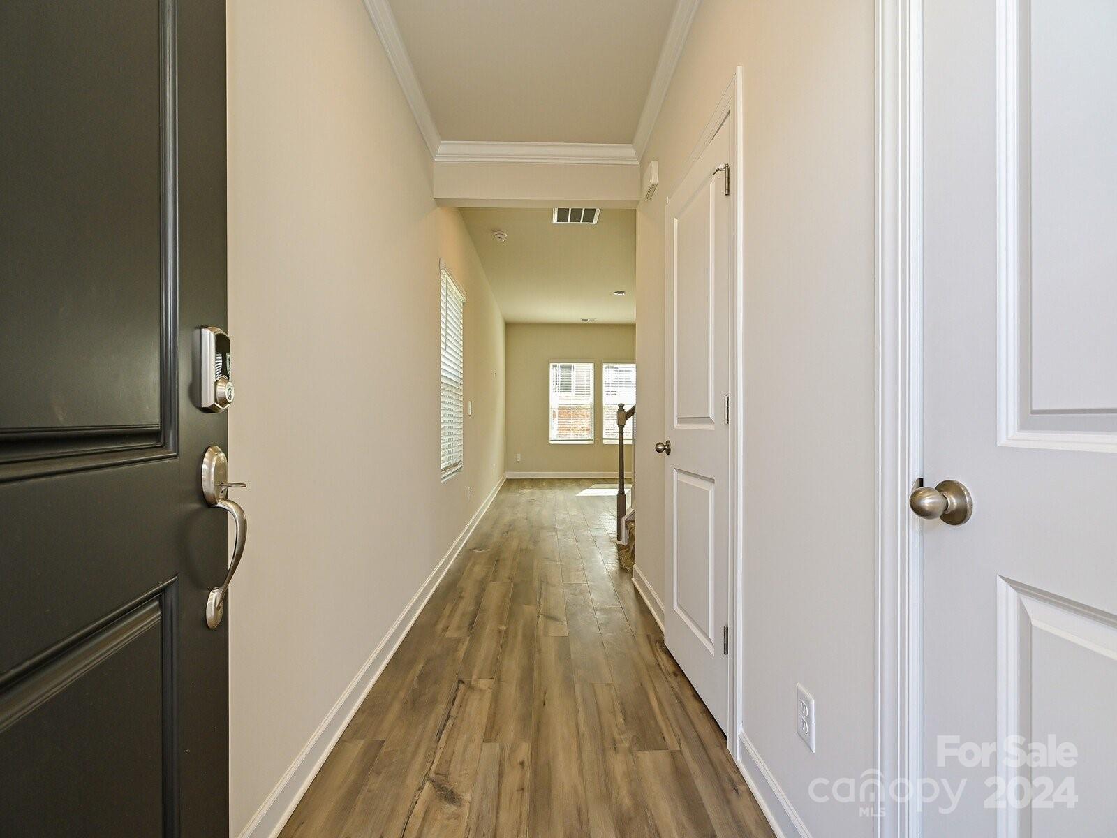 3021 Summit Oaks Road Charlotte, NC 28269 - Photo 3 of 21 Gallery Image 3