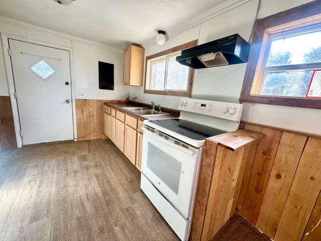 $259,900 | 231 South Lemonweir Street, Lyndon Station, WI 53944