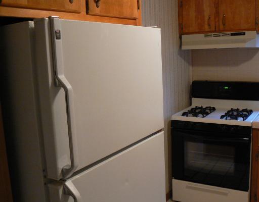 496 Highview Road Pittsburgh, PA 15228 - Photo 5 of 8 Kitchen.