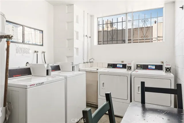 $399,900 | 615 East Broadway, Unit 204, Long Beach, CA 90802