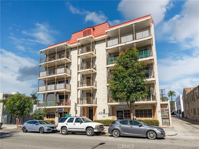 $399,900 | 615 East Broadway, Unit 204, Long Beach, CA 90802