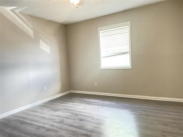 $135,000 | 1860 South Tallowood Drive, Unit D, Lake Charles, LA 70605