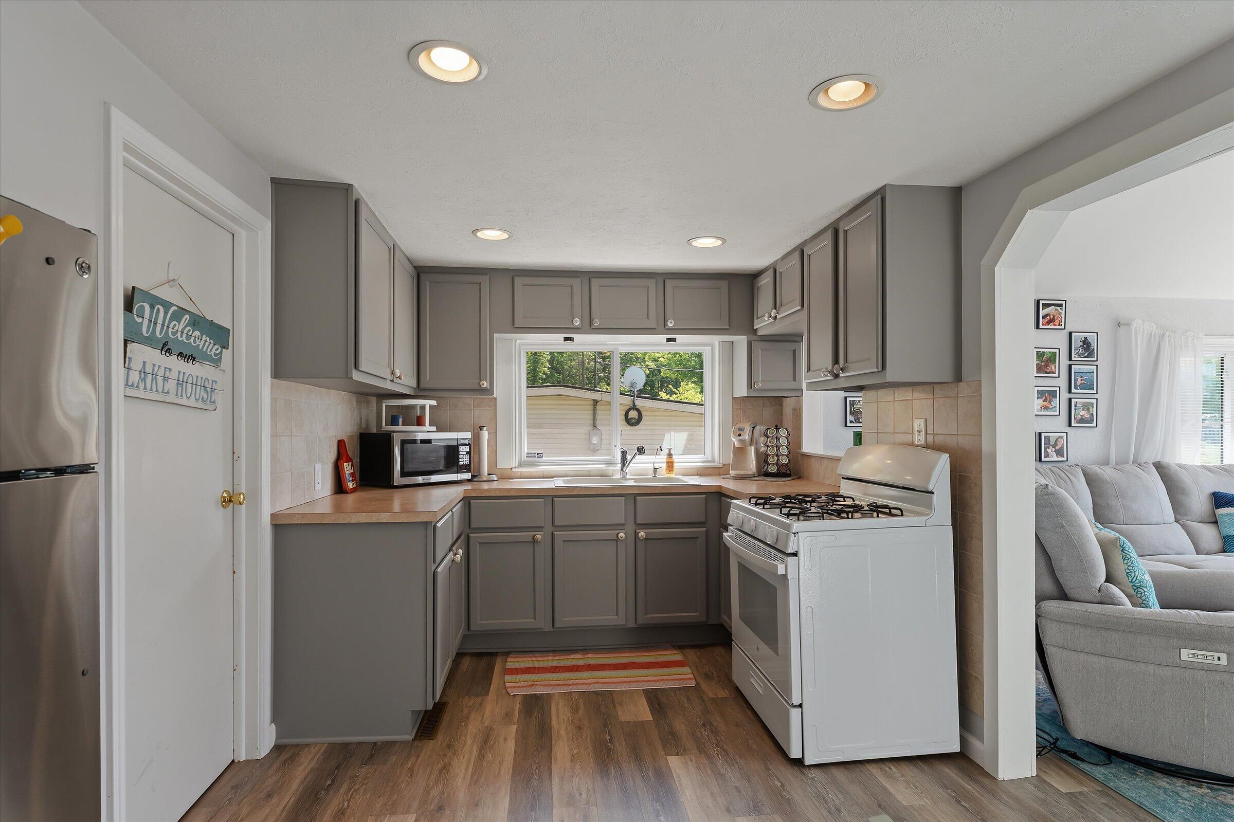 10333 Walnut Drive Three Rivers, MI 49093 - Photo 14 of 52 14-DSC06500