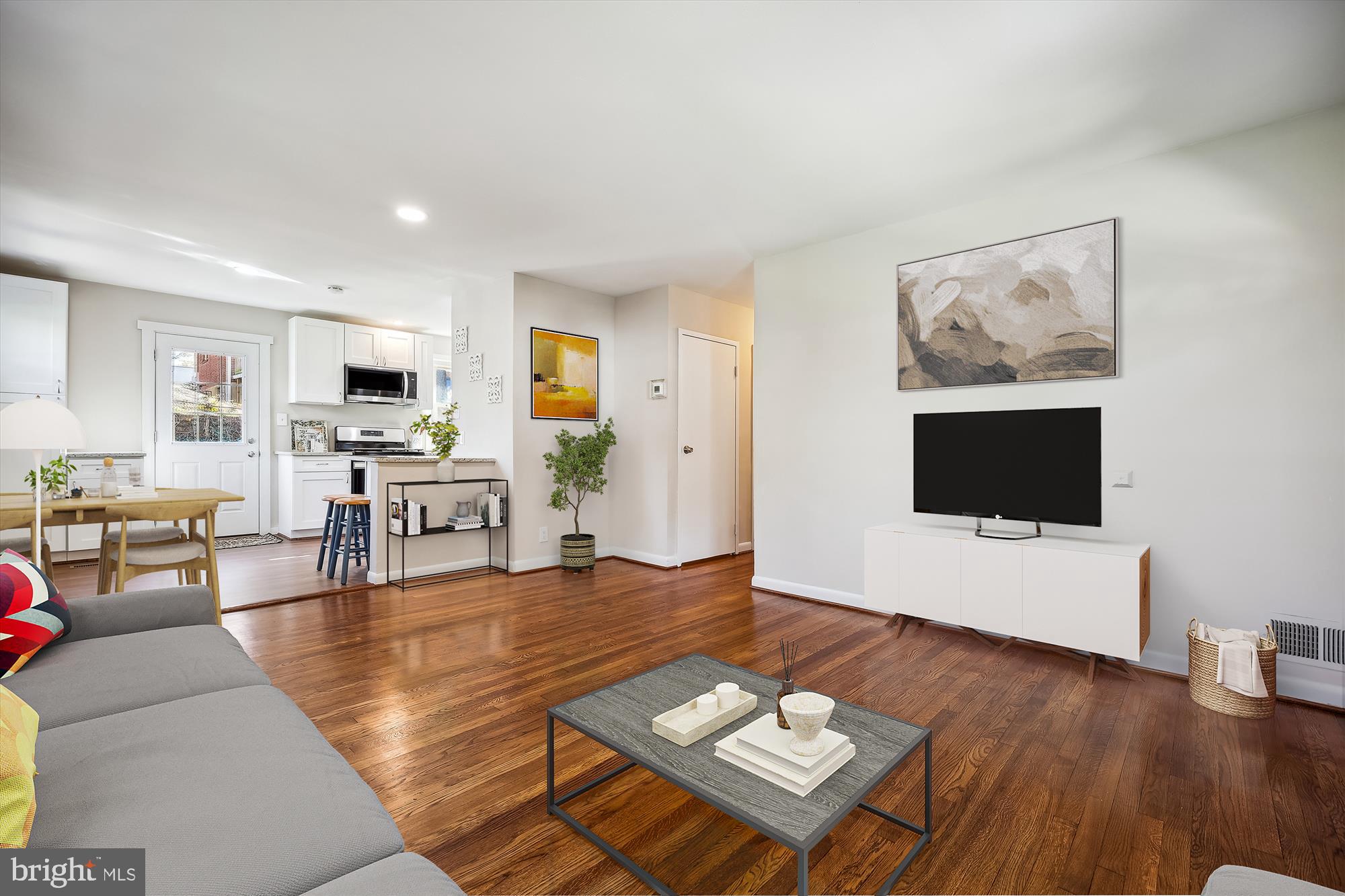 908 Whitehall Street Silver Spring, MD 20901 - Photo 8 of 76 LR virtually staged