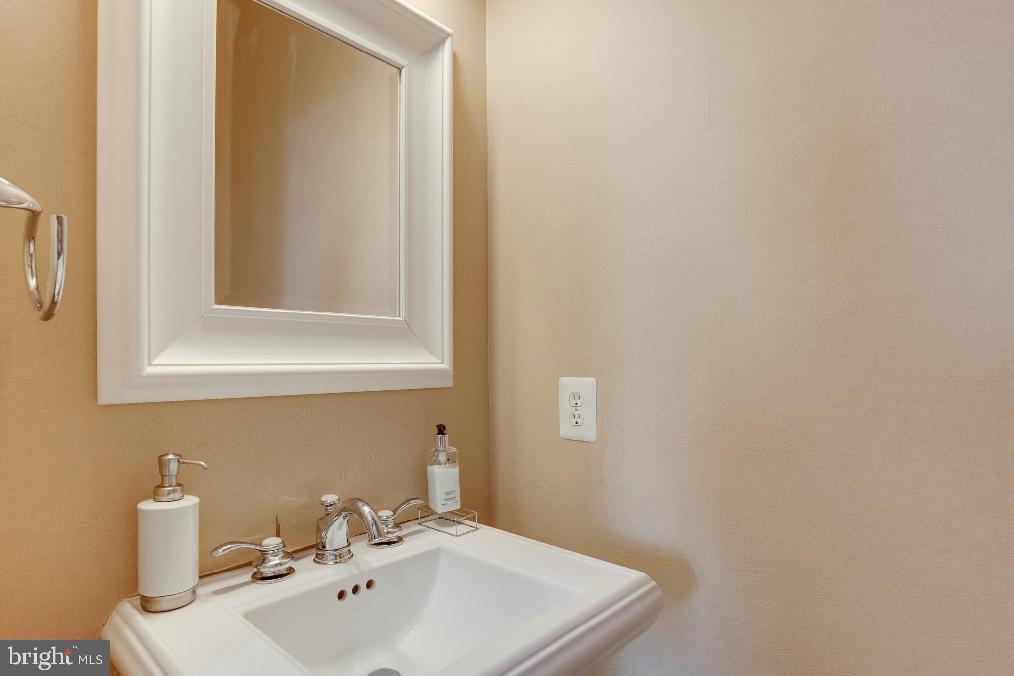 9572 Ament Street Silver Spring, MD 20910 - Photo 28 of 67