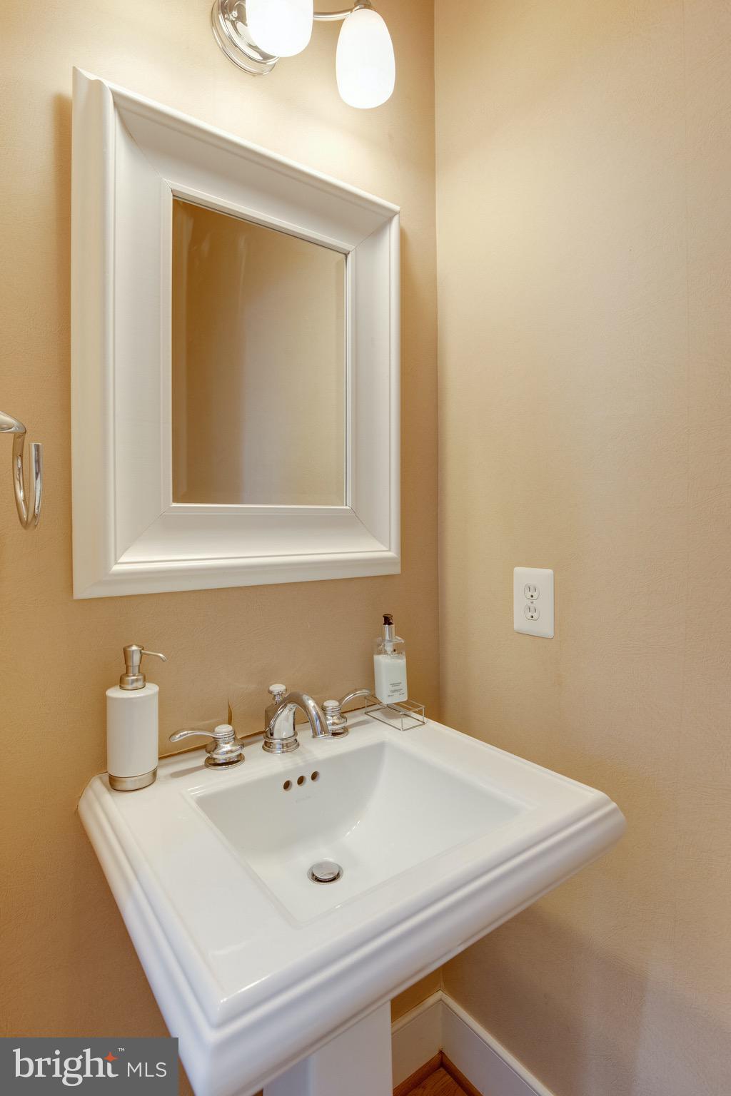 9572 Ament Street Silver Spring, MD 20910 - Photo 29 of 67