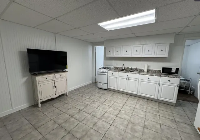 $2,200 | 119 Long Key Lake Drive, Unit 2, Layton, FL 33001