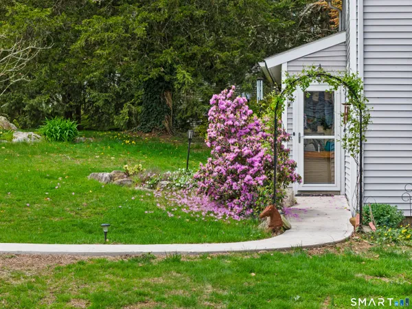 $469,900 | 46 Main Street, Essex, CT 06409